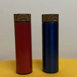 SCREW ON WOODEN TOP THERMOS (BLUE AND RED) SCREW ON WOODEN TOP THERMOS (BLUE AND RED)